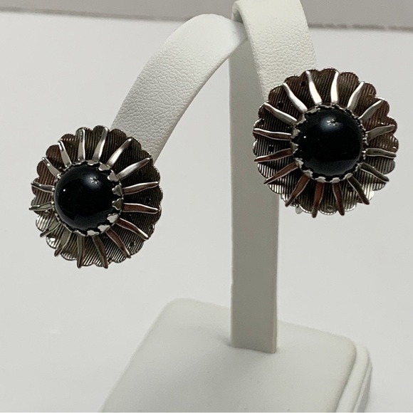 Sarah Coventry vintage southwest concho style clip on earrings - Picture 8 of 10